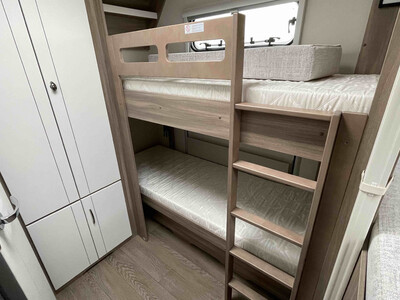 Hobby Excellent Edition 545 KMF - VELETRŽNÍ CENOVÁ NABÍDKA 