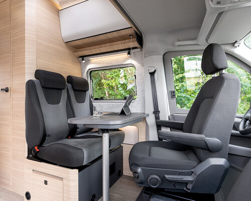 MAXIA VAN