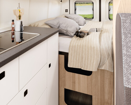 ONTOUR VAN