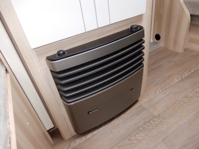 HOBBY De Luxe 460 UFe - akce 50.tis. příslušenství