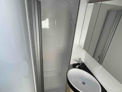 Hobby De Luxe 495 WFB - VELETRŽNÍ CENOVÁ NABÍDKA