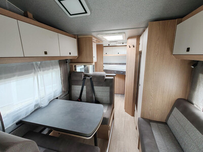 HOBBY ONTOUR A 720 GFM - VELETRŽNÍ CENOVÁ NABÍDKA
