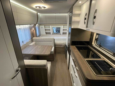 Hobby Excellent Edition 490 KMF (11)