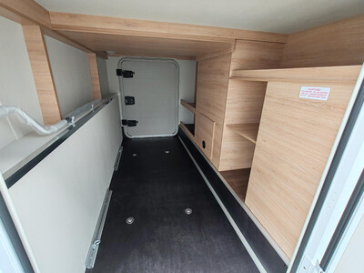 KNAUS L!VE WAVE 700 MEG PLATINUM SELECTION - VELETRŽNÍ CENOVÁ NABÍDKA