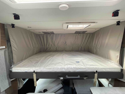 KNAUS VAN I 550 MF - VELETRŽNÍ CENOVÁ NABÍDKA 