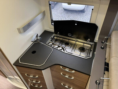 ADRIA Coral XL Axess 670 SL - komisní prodej