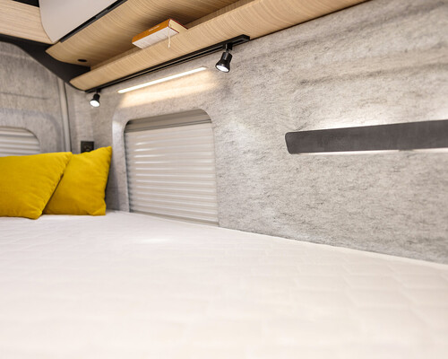 MAXIA VAN